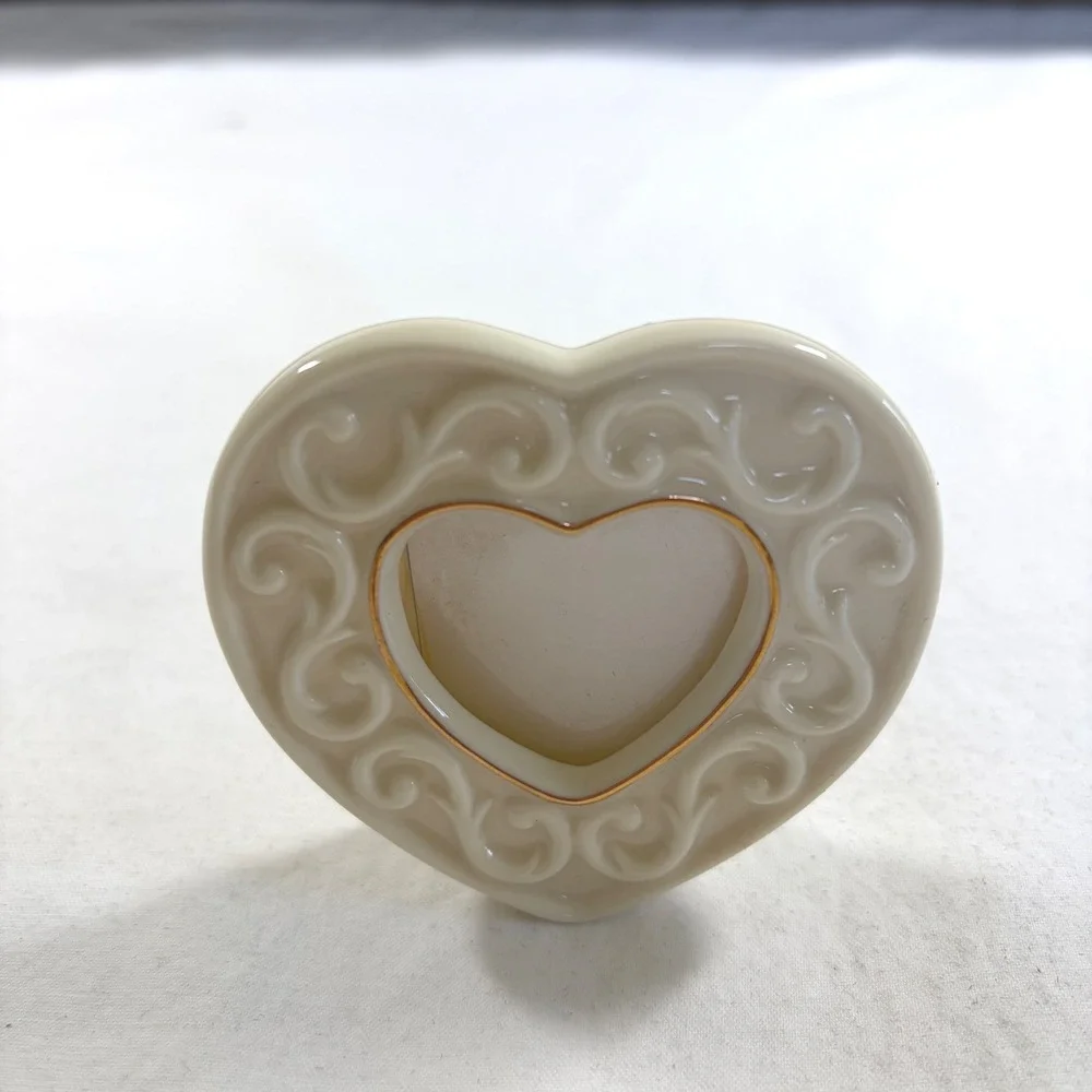 Lenox Ivory China Pierced Snowflake Votive Holder and Heart Picture Frame Set